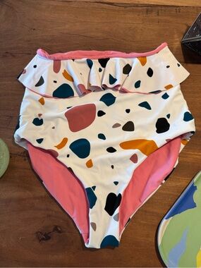 Reversible High-Waist Ruffle Swim Bottom in White with Multicolor Spots